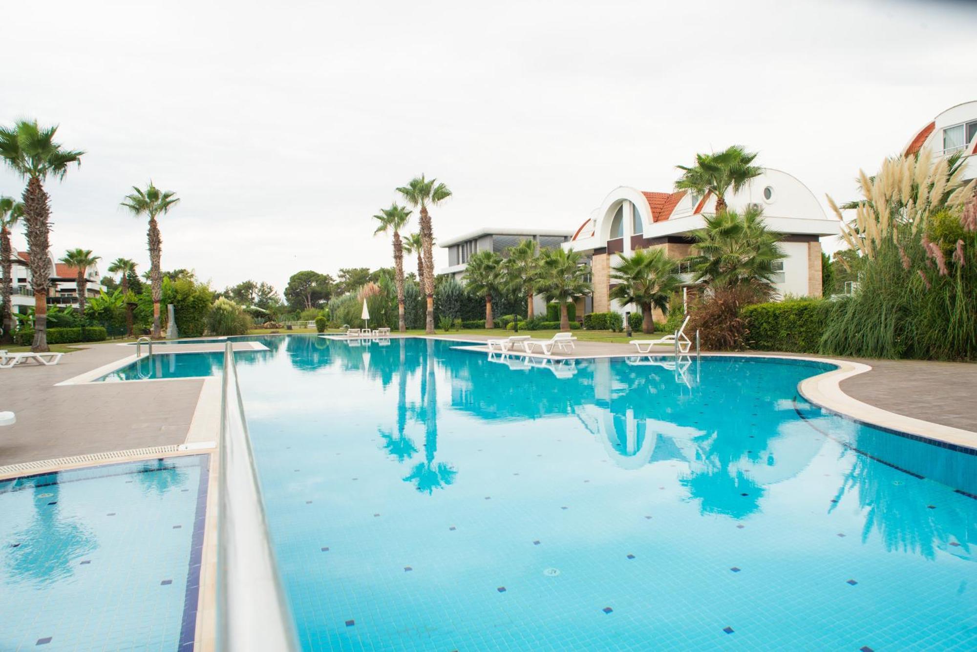 Living Dream Pearl Villa